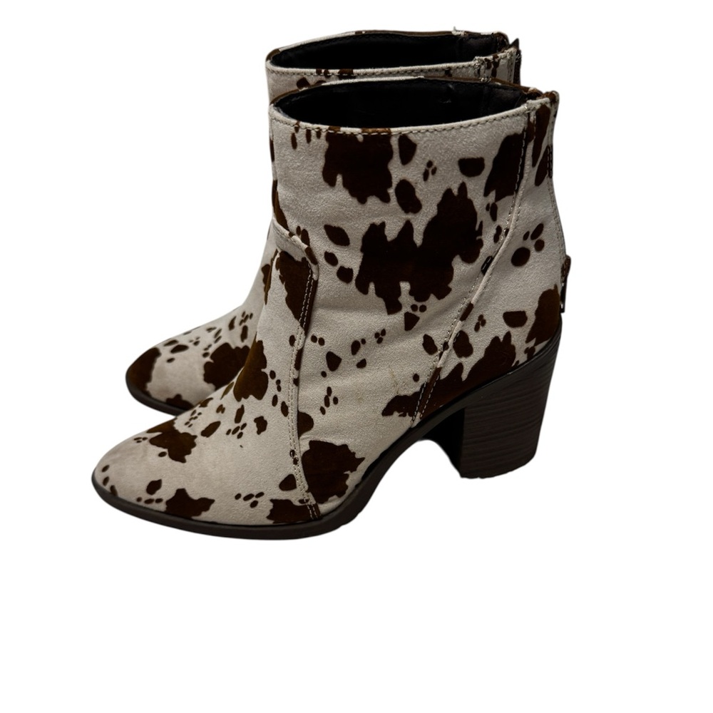 Qupid Brown and White Heeled Boots - Picture 2 of 3